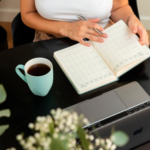 Керамическая кружка Tulip; - купить именные сувениры в Воронеже