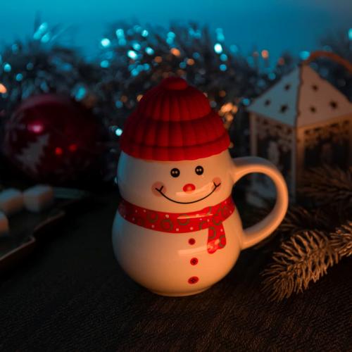 Кружка SNOWMAN с крышкой; - купить именные сувениры в Воронеже