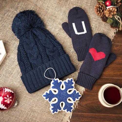 Подарочный набор HUG: варежки, шапка, украшение новогоднее; - купить необычные подарки в Воронеже