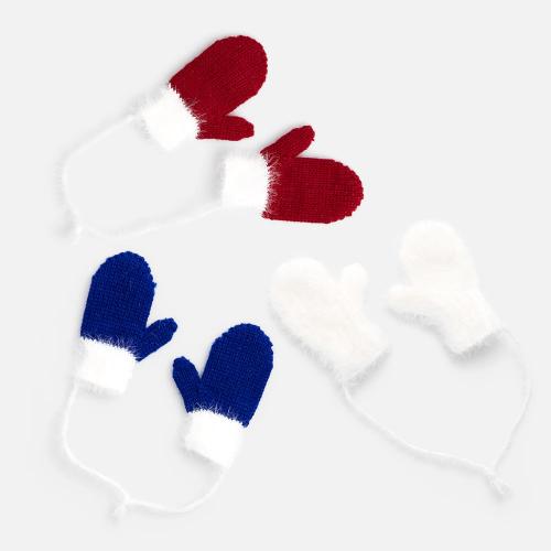 Подвеска на елку «Вьюжка», варежки; - купить именные сувениры в Воронеже