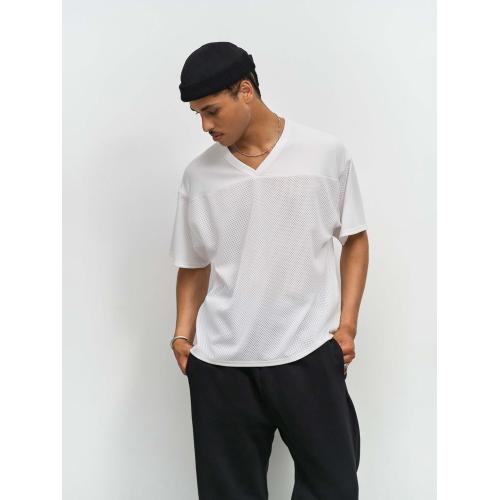 Футболка унисекс Nino с V-образным вырезом; - купить именные сувениры в Воронеже