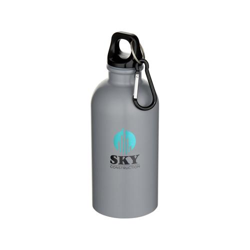 Oregon одностенная бутылка для воды с карабином, изготовленная из нержавеющей стали, сертифицированной по стандарту RCS; - купить именные сувениры в Воронеже