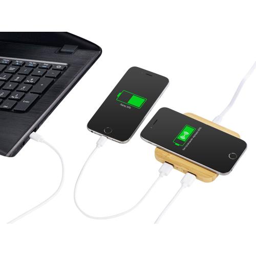 USB-хаб с беспроводной зарядкой из бамбука Plato; - купить необычные сувениры в Воронеже