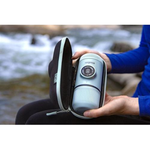 Ручная мини-кофемашина (WACACO Nanopresso) WCCRTCBL ; - купить необычные сувениры в Воронеже