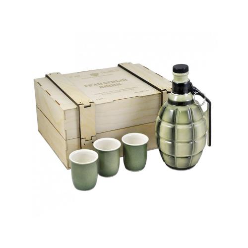 Набор День Победы: штоф Граната-лимонка 500 мл, 3 стопки