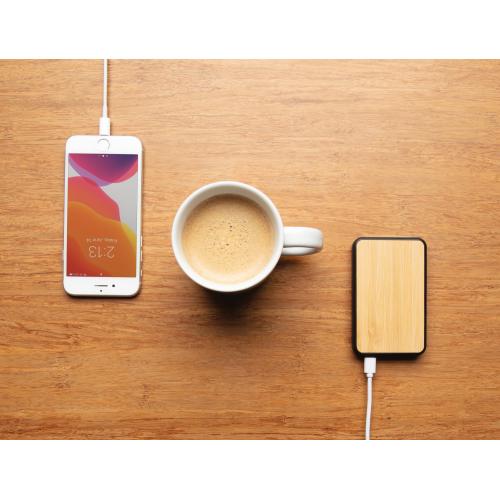 Внешний аккумулятор из переработанного пластика RCS; - купить подарки с логотипом в Воронеже