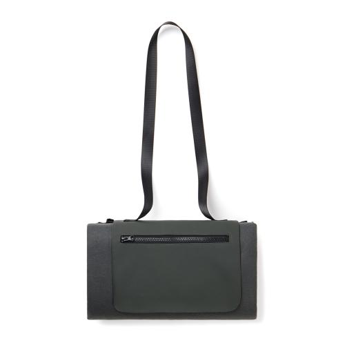 Плед для пикника VINGA Baltimore из переработанного полиэстера RCS, 150х130 см - зеленый;